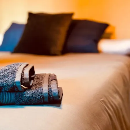 Coliving Tenerife - فندق مبيت وإفطار *