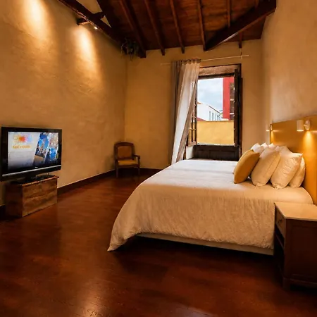 Gasthof Coliving Tenerife - *