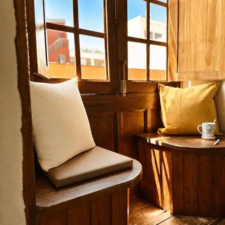 Pensjonat Coliving Tenerife - *